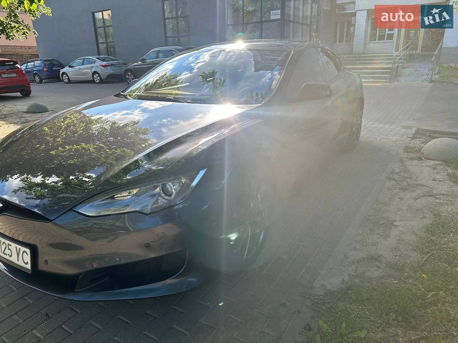 2014 Tesla Model S - мініатюра 5