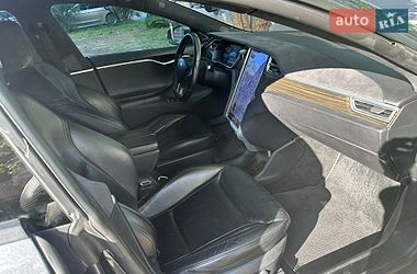 Ліфтбек Tesla Model S 2014 в Києві