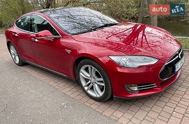 Лифтбек Tesla Model S 2014 в Киеве