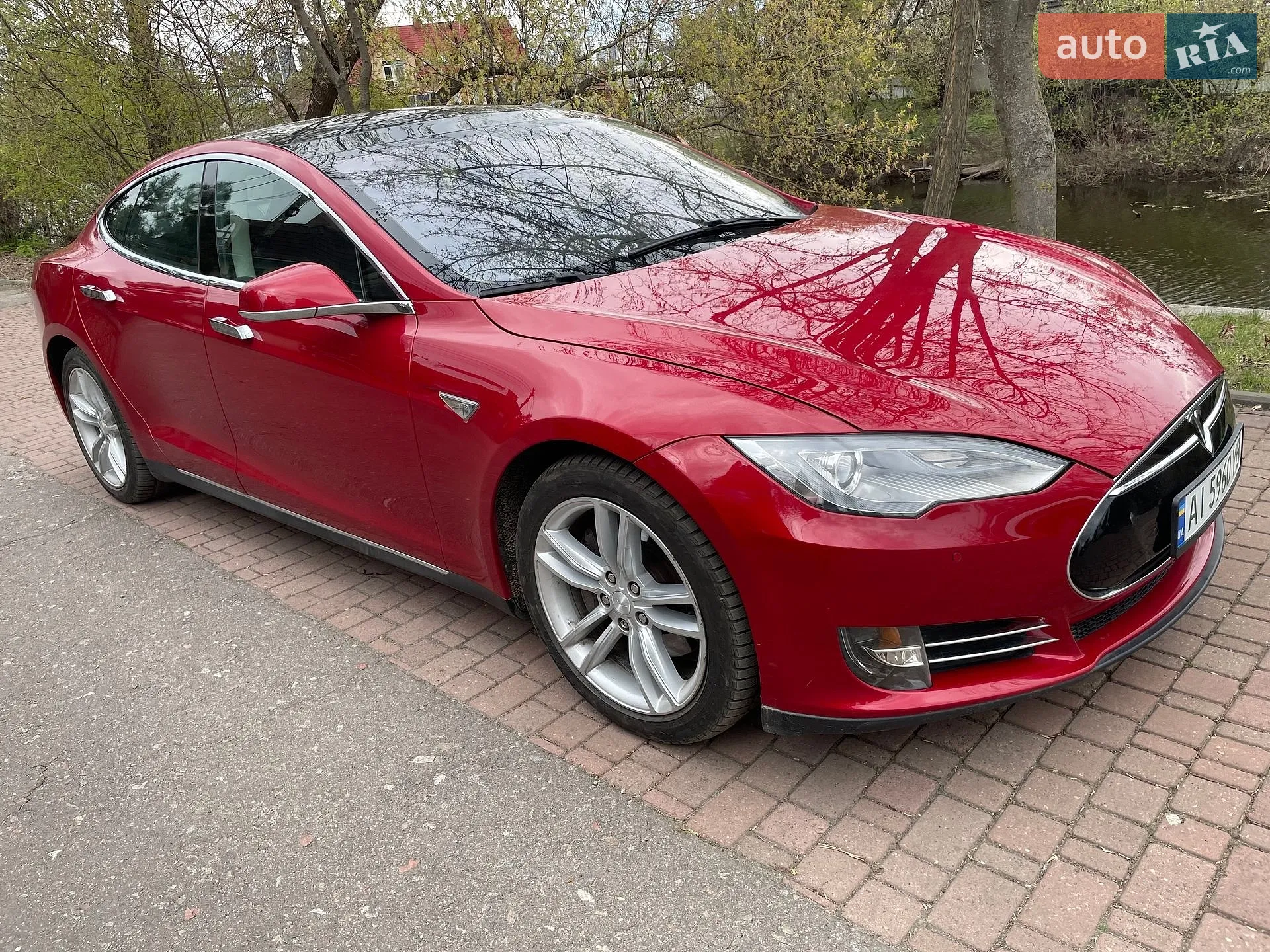2014 Tesla Model S - мініатюра 4