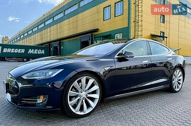 Лифтбек Tesla Model S 2014 в Одессе