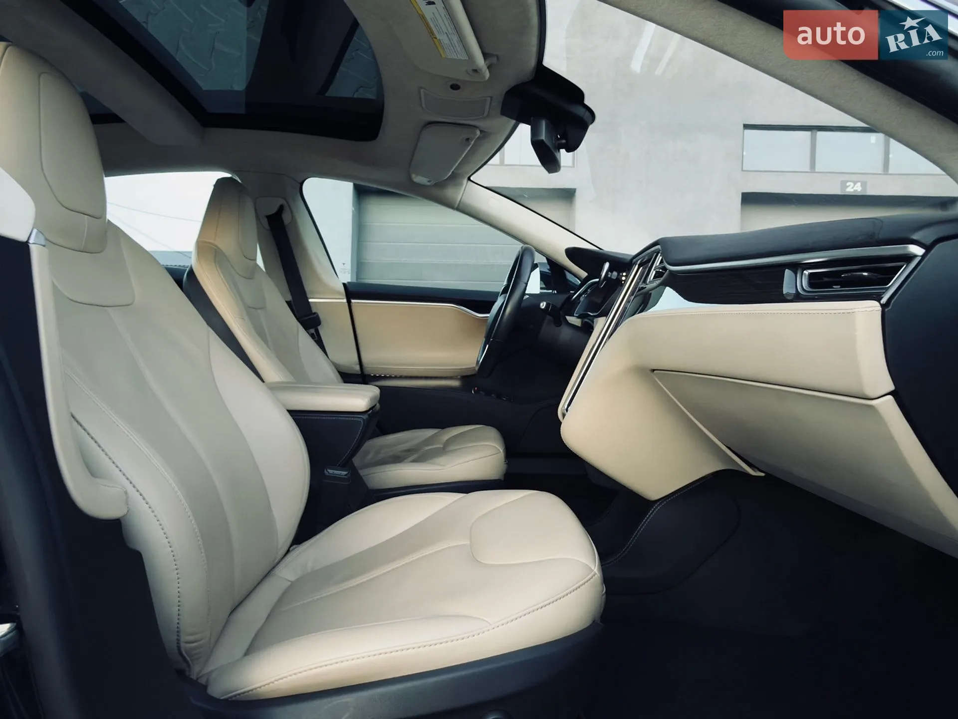 2014 Tesla Model S - мініатюра 27