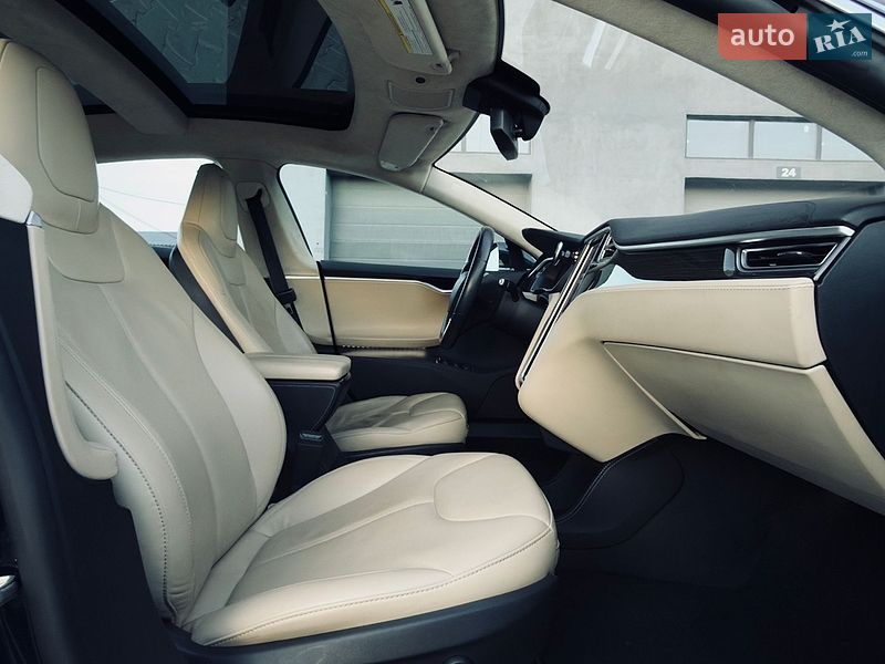 Лифтбек Tesla Model S 2014 в Одессе