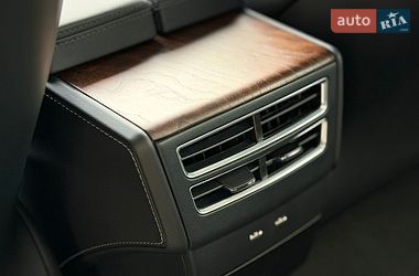 Лифтбек Tesla Model S 2017 в Луцке