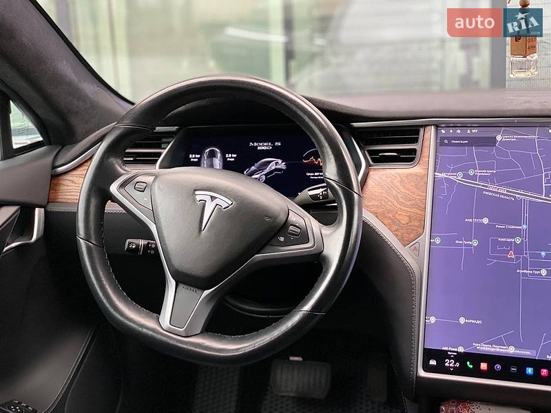 Ліфтбек Tesla Model S 2019 в Києві