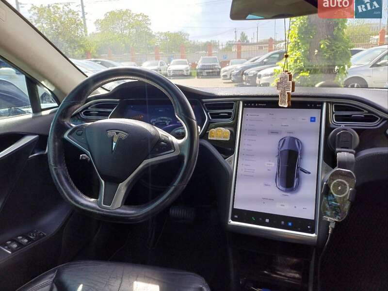 Лифтбек Tesla Model S 2015 в Одессе