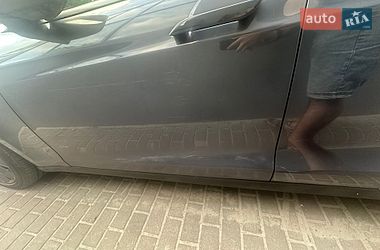 Ліфтбек Tesla Model S 2014 в Києві