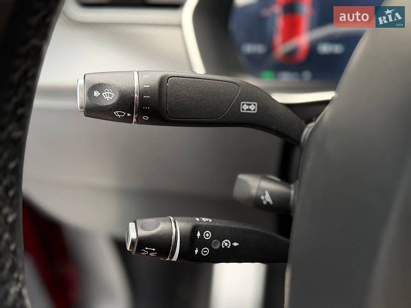 Ліфтбек Tesla Model S 2015 в Києві
