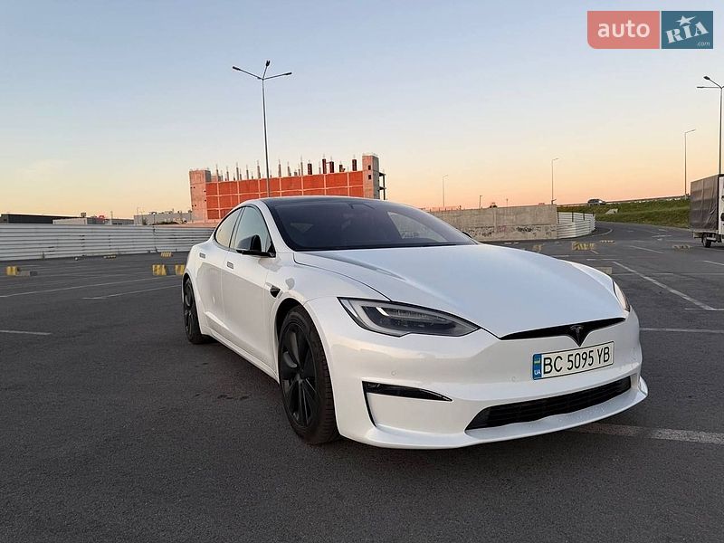 Ліфтбек Tesla Model S 2021 в Львові