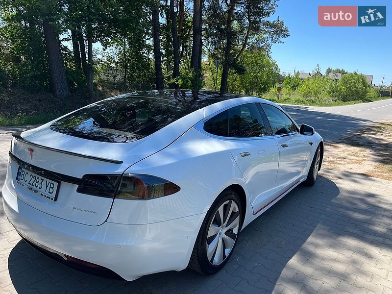 Ліфтбек Tesla Model S 2020 в Львові