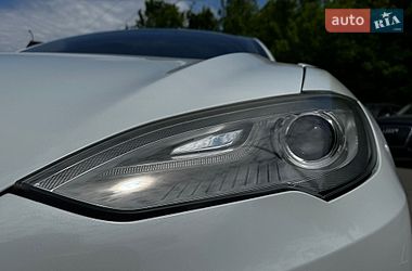 Ліфтбек Tesla Model S 2015 в Луцьку фото 13 Ліфтбек Tesla Model S 2015 в Луцьку