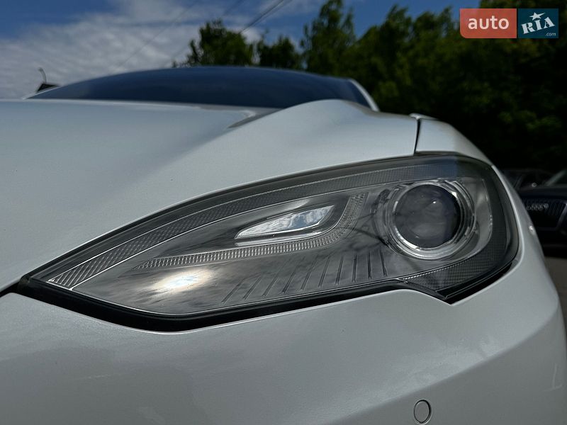 Ліфтбек Tesla Model S 2015 в Луцьку фото 13 Ліфтбек Tesla Model S 2015 в Луцьку