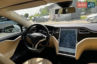 Ліфтбек Tesla Model S 2015 в Луцьку фото 21 Ліфтбек Tesla Model S 2015 в Луцьку
