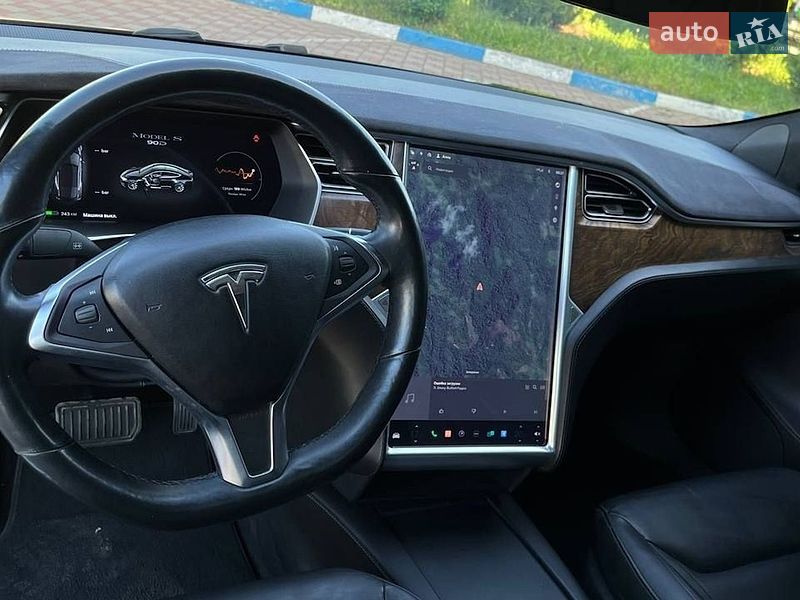 Ліфтбек Tesla Model S 2016 в Запоріжжі фото 8 Ліфтбек Tesla Model S 2016 в Запоріжжі