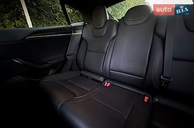 Лифтбек Tesla Model S 2022 в Киеве