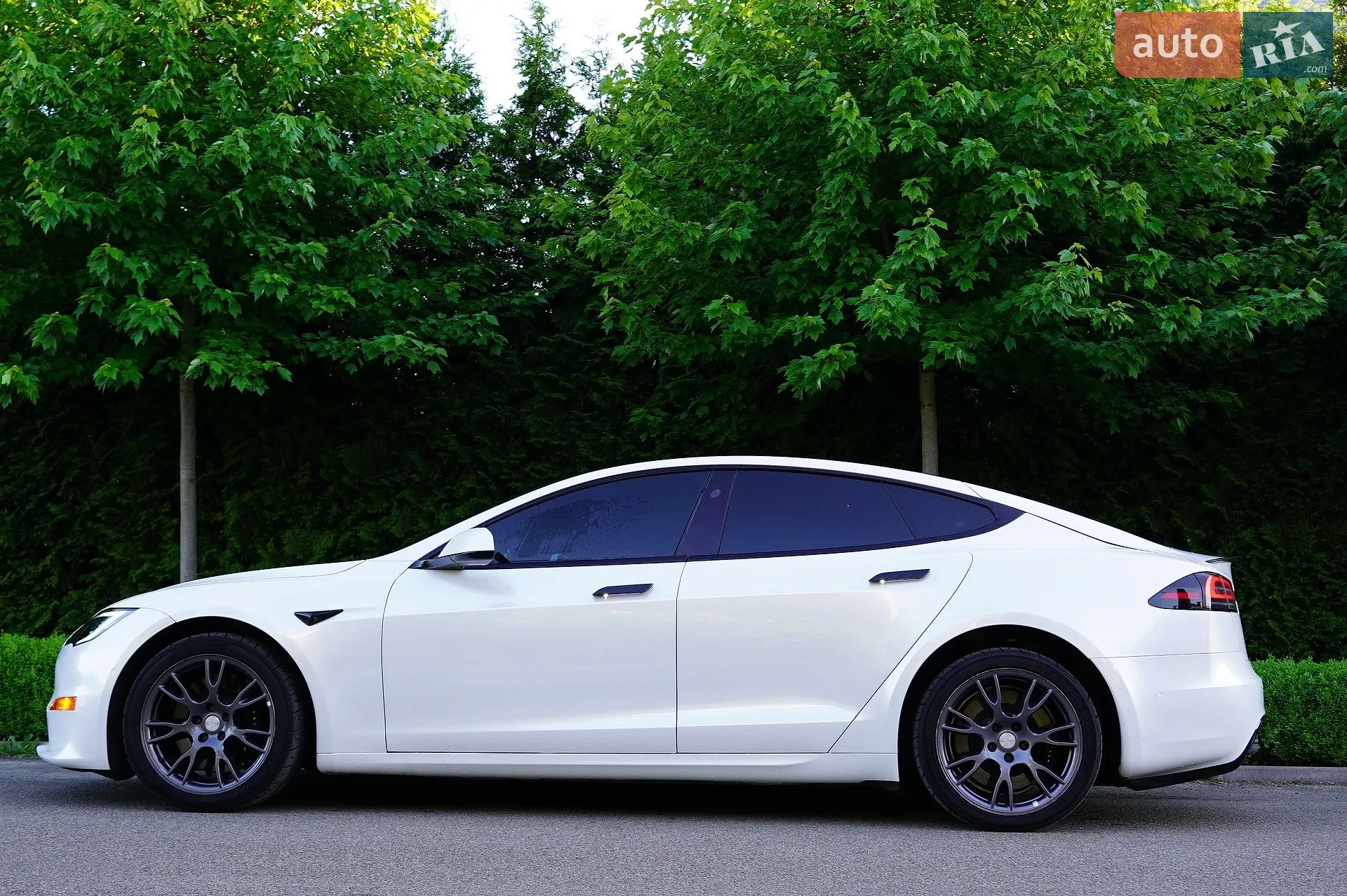 2022 Tesla Model S - мініатюра 11