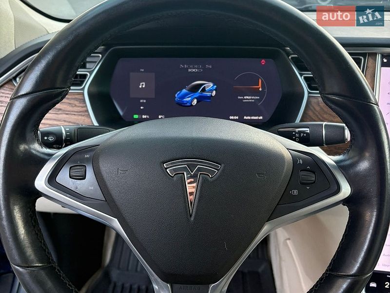 Ліфтбек Tesla Model S 2018 в Рівному