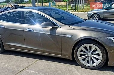 Лифтбек Tesla Model S 2016 в Харькове