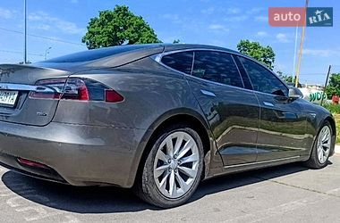 Лифтбек Tesla Model S 2016 в Харькове