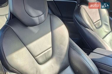Лифтбек Tesla Model S 2016 в Виннице