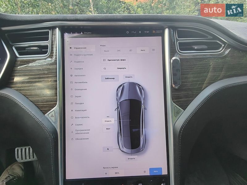 Лифтбек Tesla Model S 2016 в Виннице