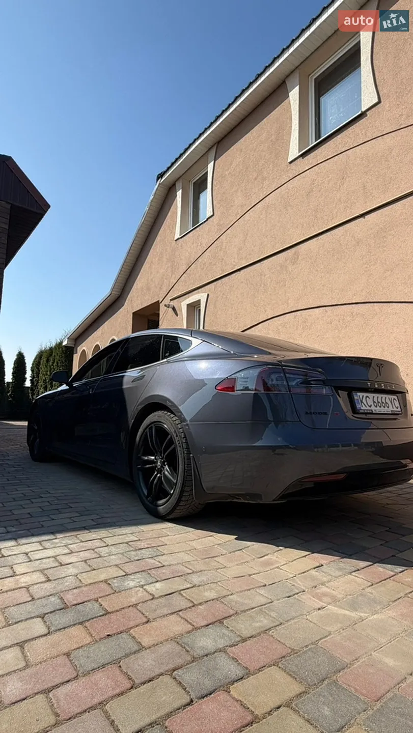 Tesla Model S 2017 VIN 5YJSA1E22HF195246 фото оголошення 9 з 32