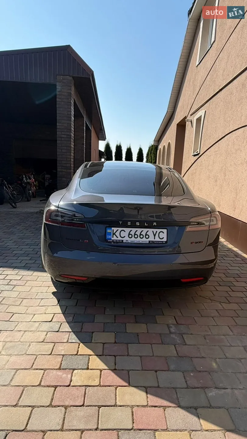 Tesla Model S 2017 VIN 5YJSA1E22HF195246 фото оголошення 10 з 32