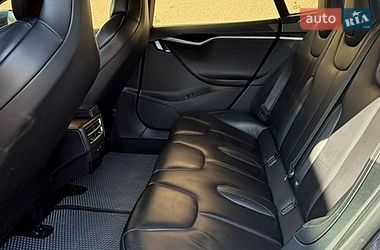 Ліфтбек Tesla Model S 2017 в Луцьку