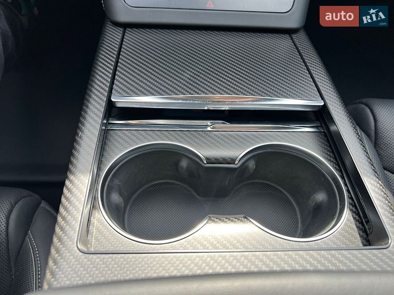 Лифтбек Tesla Model S 2021 в Киеве фото 22 Лифтбек Tesla Model S 2021 в Киеве