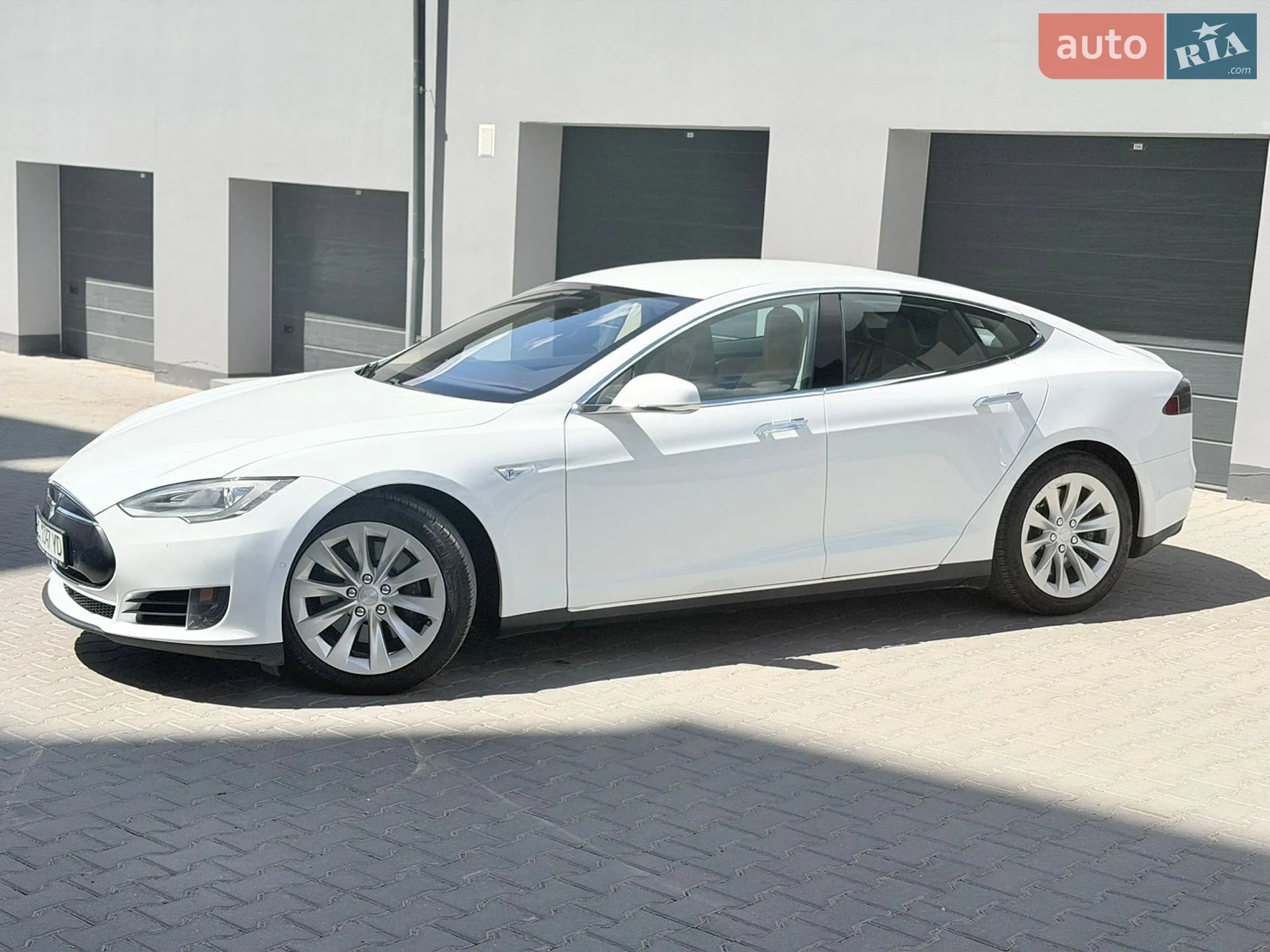 2016 Tesla Model S - мініатюра 10