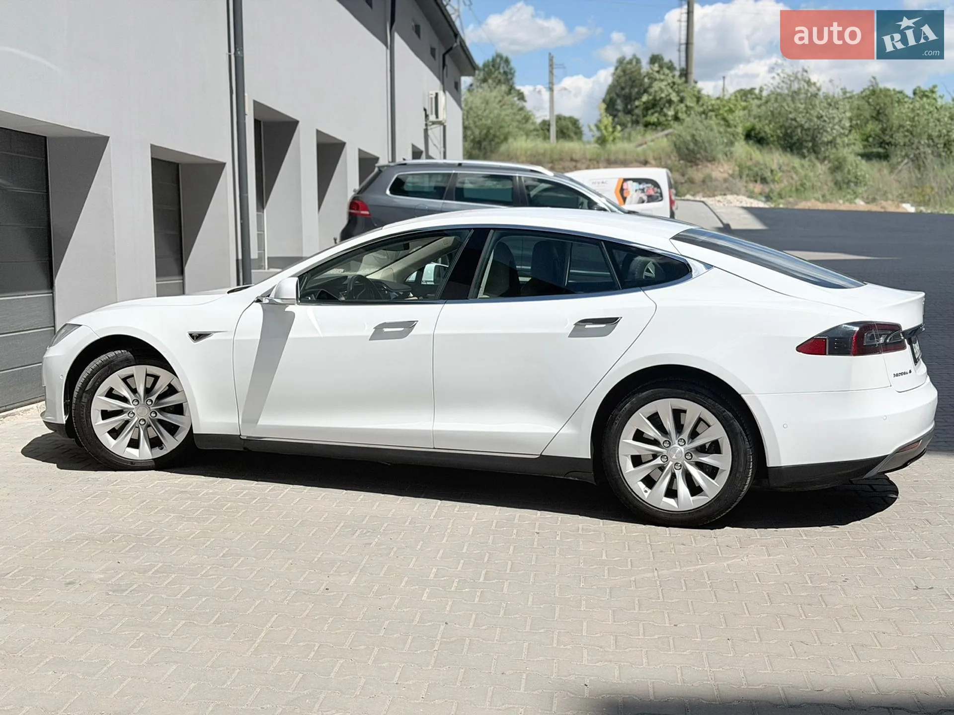 2016 Tesla Model S - мініатюра 12