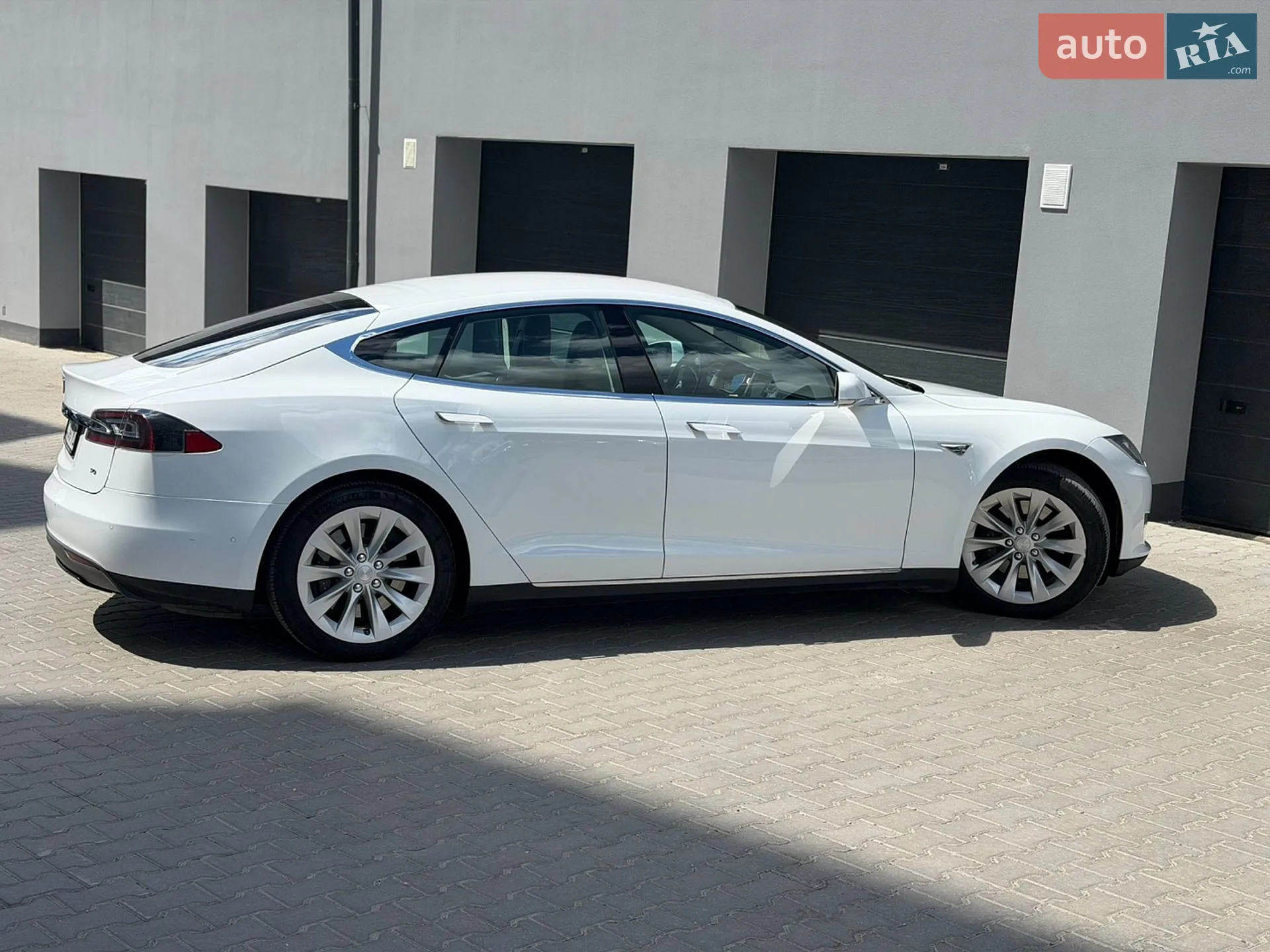 2016 Tesla Model S - мініатюра 15