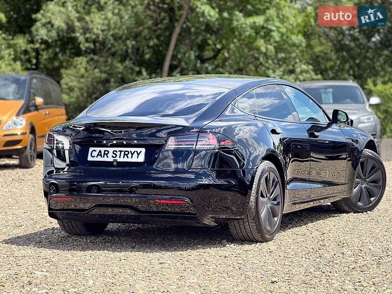 Лифтбек Tesla Model S 2023 в Стрые