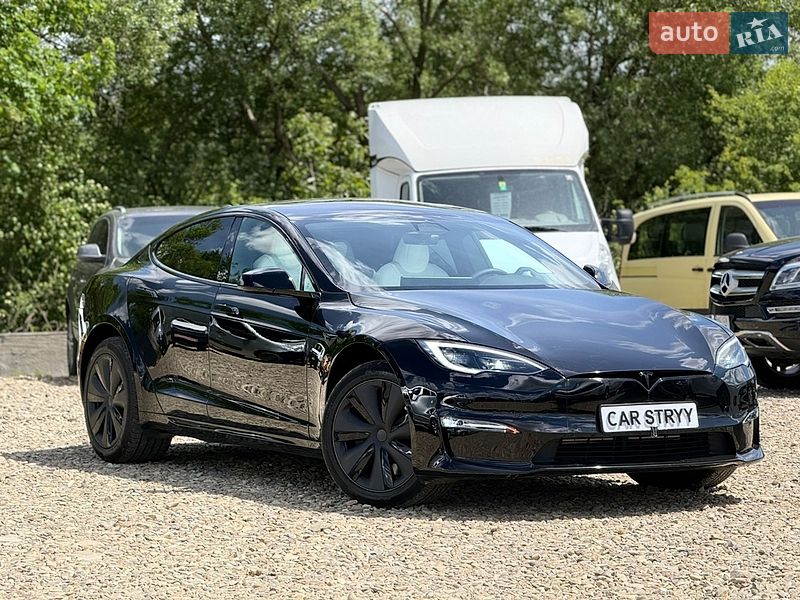 Лифтбек Tesla Model S 2023 в Стрые