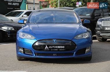 Ліфтбек Tesla Model S 2015 в Харкові