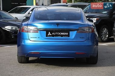 Ліфтбек Tesla Model S 2015 в Харкові