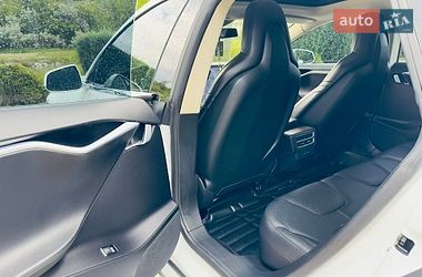 Ліфтбек Tesla Model S 2016 в Дніпрі фото 15 Ліфтбек Tesla Model S 2016 в Дніпрі