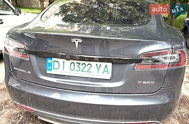 Лифтбек Tesla Model S 2015 в Чернигове фото 15 Лифтбек Tesla Model S 2015 в Чернигове