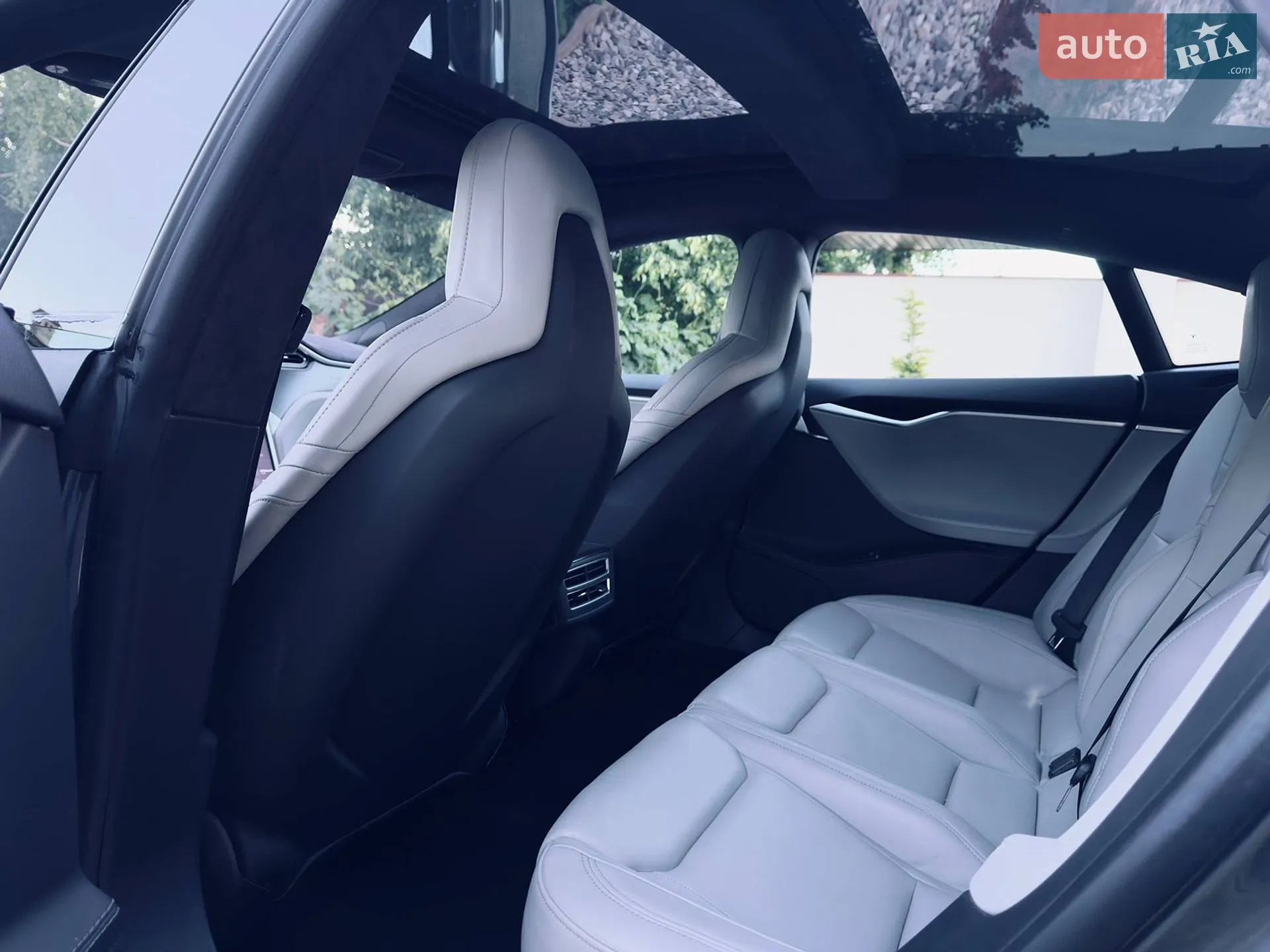 2014 Tesla Model S - мініатюра 19