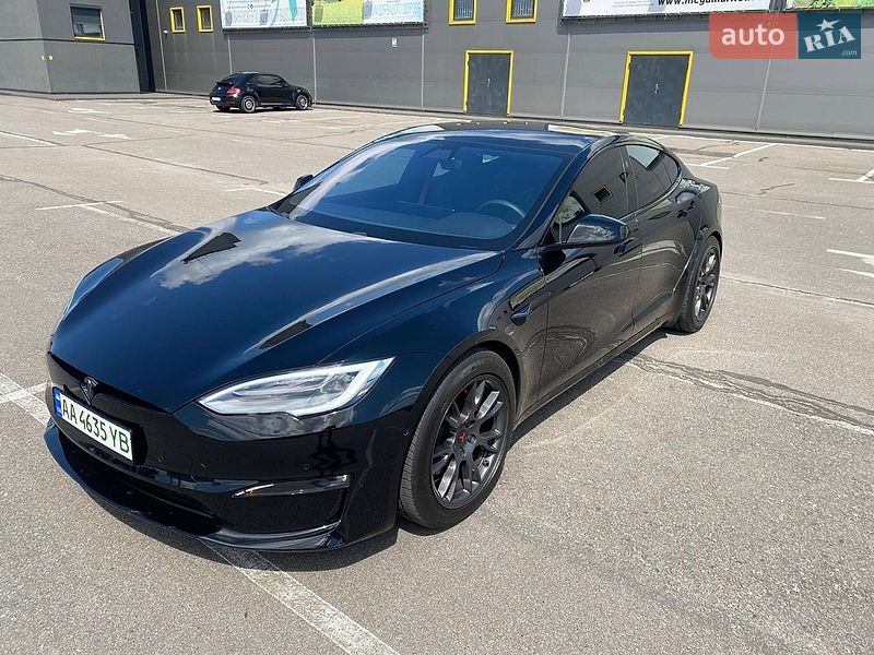 Лифтбек Tesla Model S 2021 в Киеве