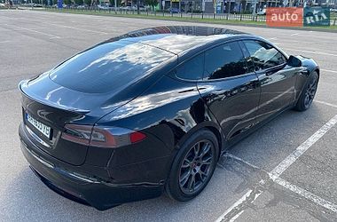 Лифтбек Tesla Model S 2021 в Киеве