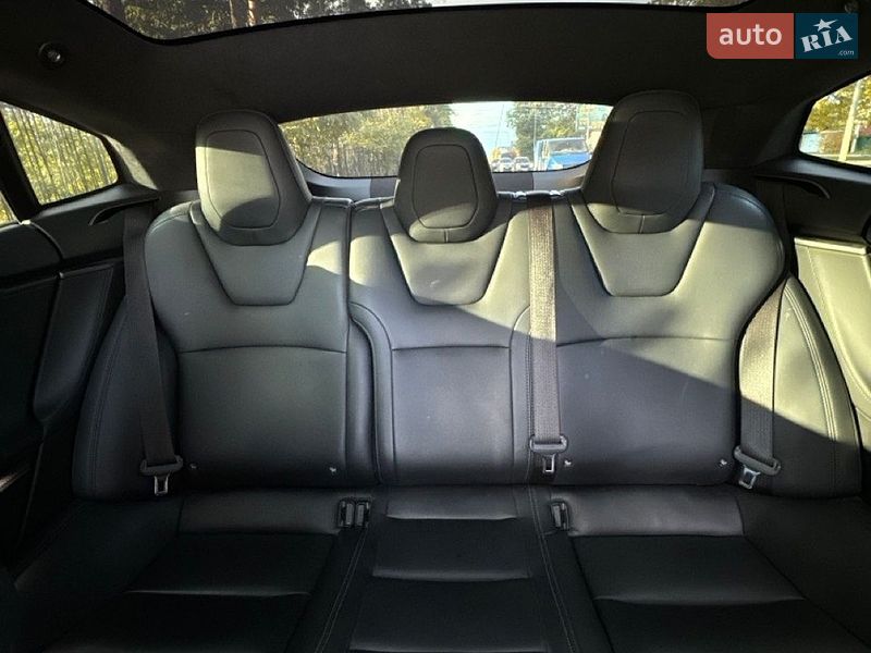 Ліфтбек Tesla Model S 2019 в Києві фото 7 Ліфтбек Tesla Model S 2019 в Києві
