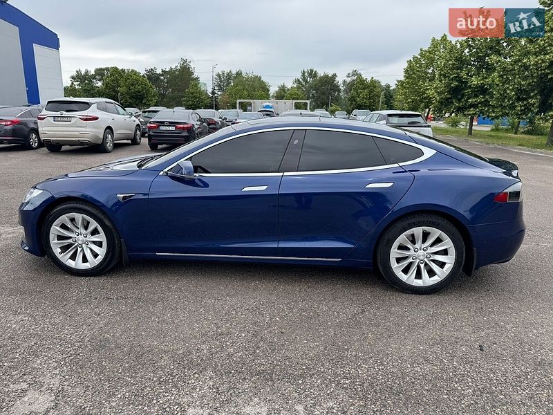 Лифтбек Tesla Model S 2018 в Днепре фото 8 Лифтбек Tesla Model S 2018 в Днепре