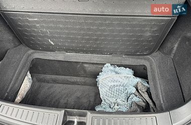 Лифтбек Tesla Model S 2018 в Днепре фото 13 Лифтбек Tesla Model S 2018 в Днепре