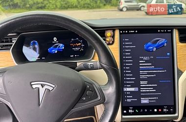 Лифтбек Tesla Model S 2018 в Днепре фото 18 Лифтбек Tesla Model S 2018 в Днепре