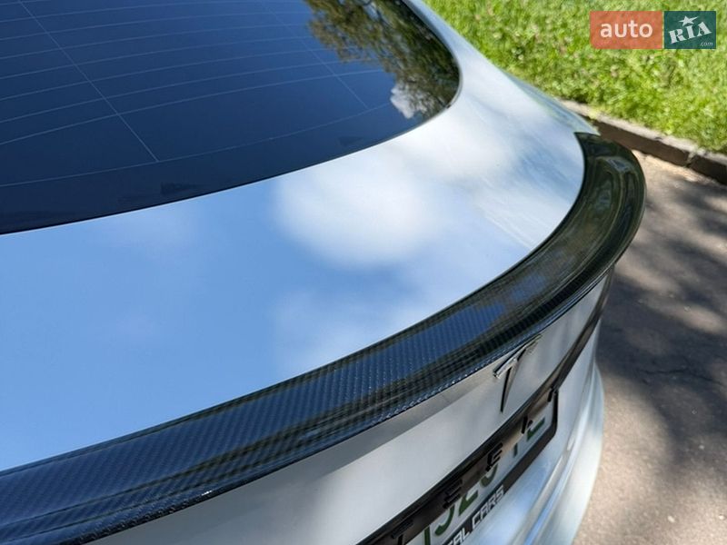 Лифтбек Tesla Model S 2021 в Киеве фото 19 Лифтбек Tesla Model S 2021 в Киеве