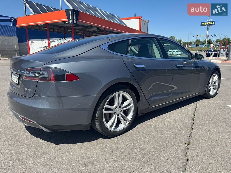 Лифтбек Tesla Model S 2013 в Виннице фото 11 Лифтбек Tesla Model S 2013 в Виннице