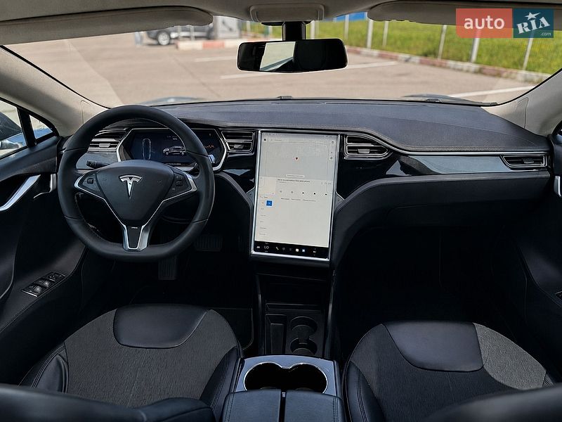 Лифтбек Tesla Model S 2013 в Виннице фото 23 Лифтбек Tesla Model S 2013 в Виннице