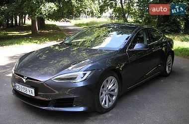Лифтбек Tesla Model S 2017 в Нежине