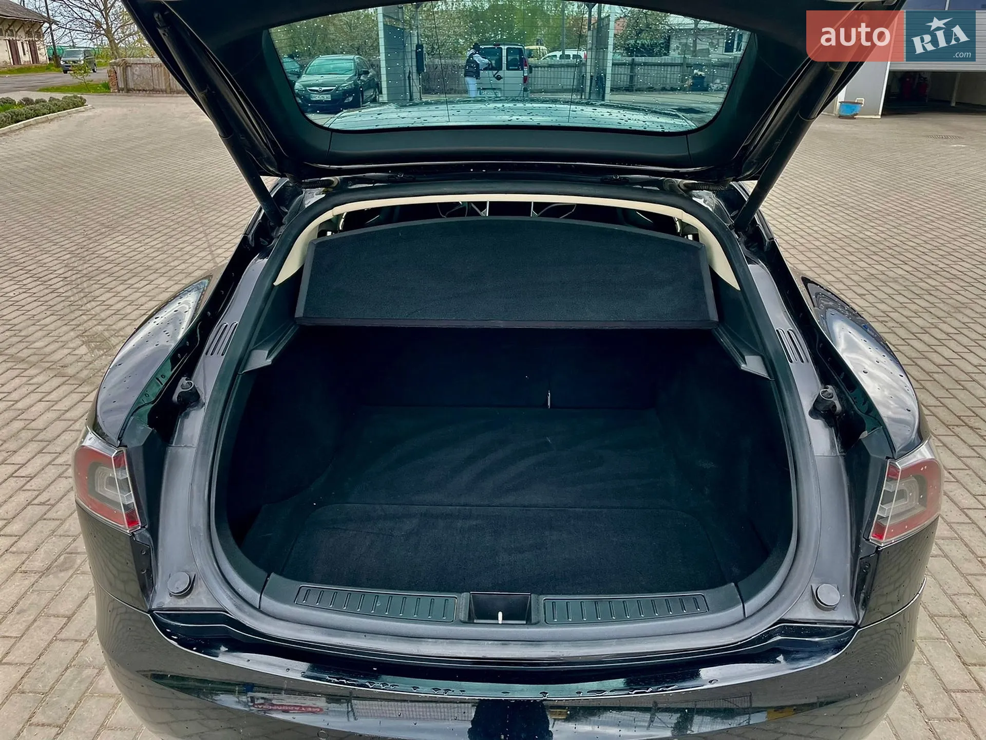 2014 Tesla Model S - мініатюра 7